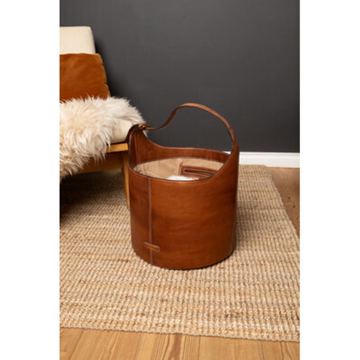 Project 26 | Bucket small | Walnut