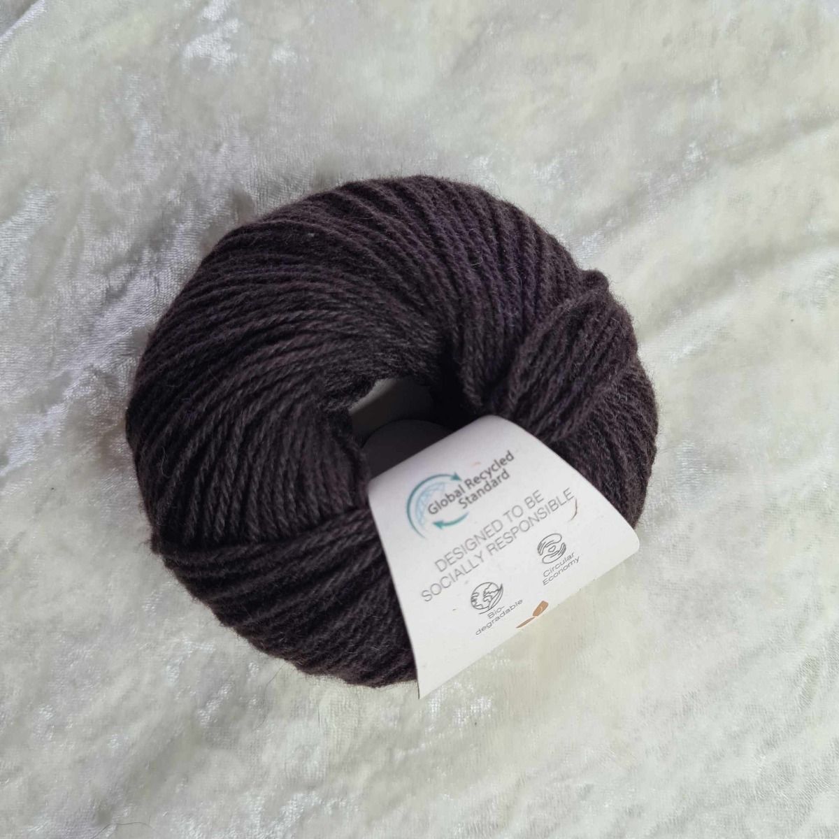 Pure Cashmere | 2748 Dark Brown