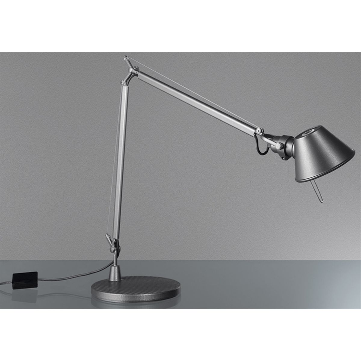 Tolomeo Midi bordlampe LED, grå med bordfod (3000K)