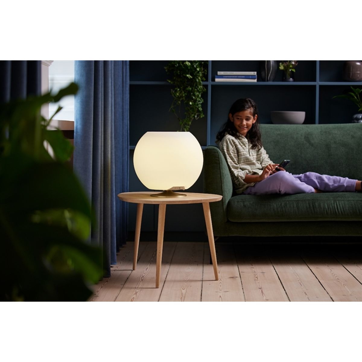 Sphere LED lampe m/højtaler & drinks køler, børstet sølv