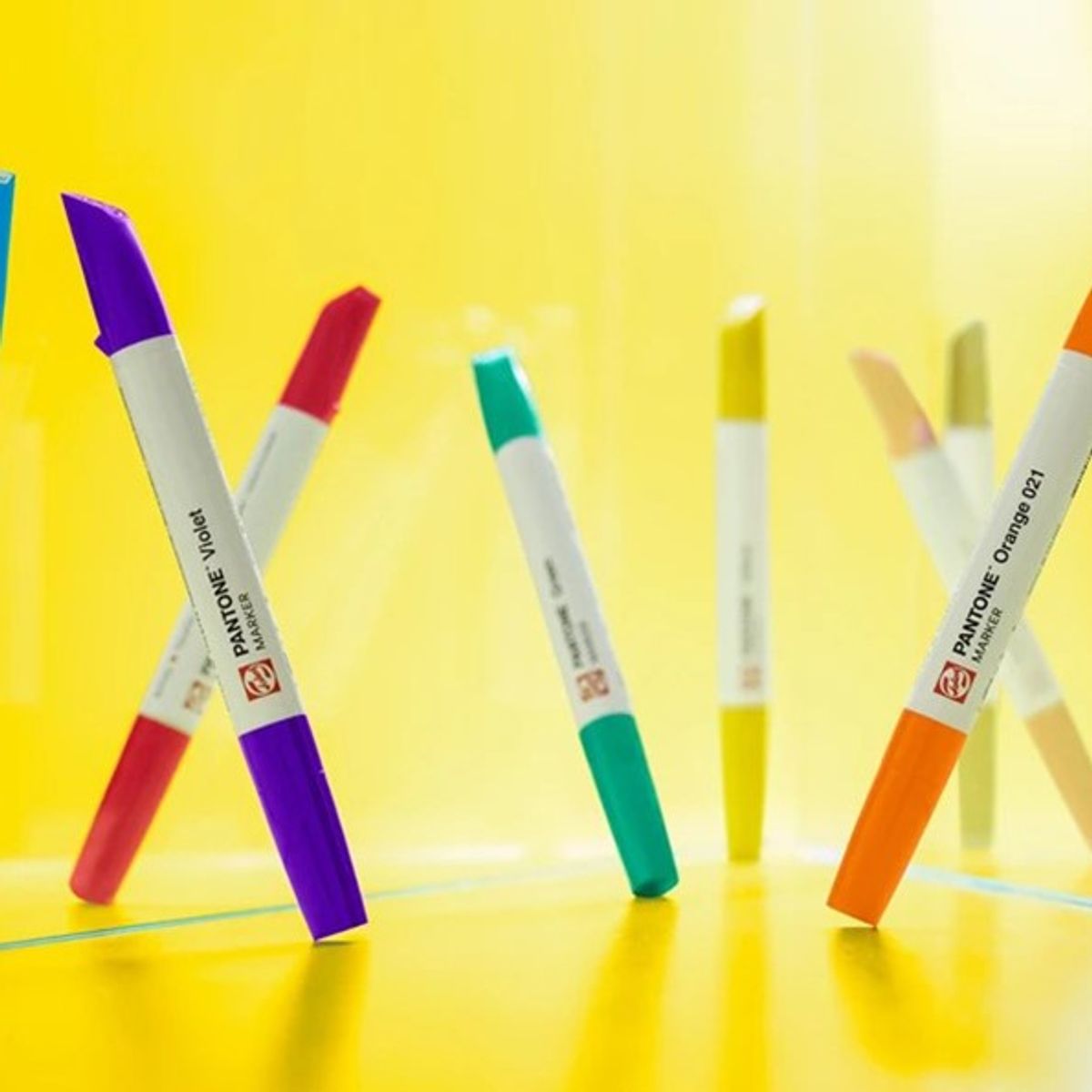 Talens Pantone Marker 7558