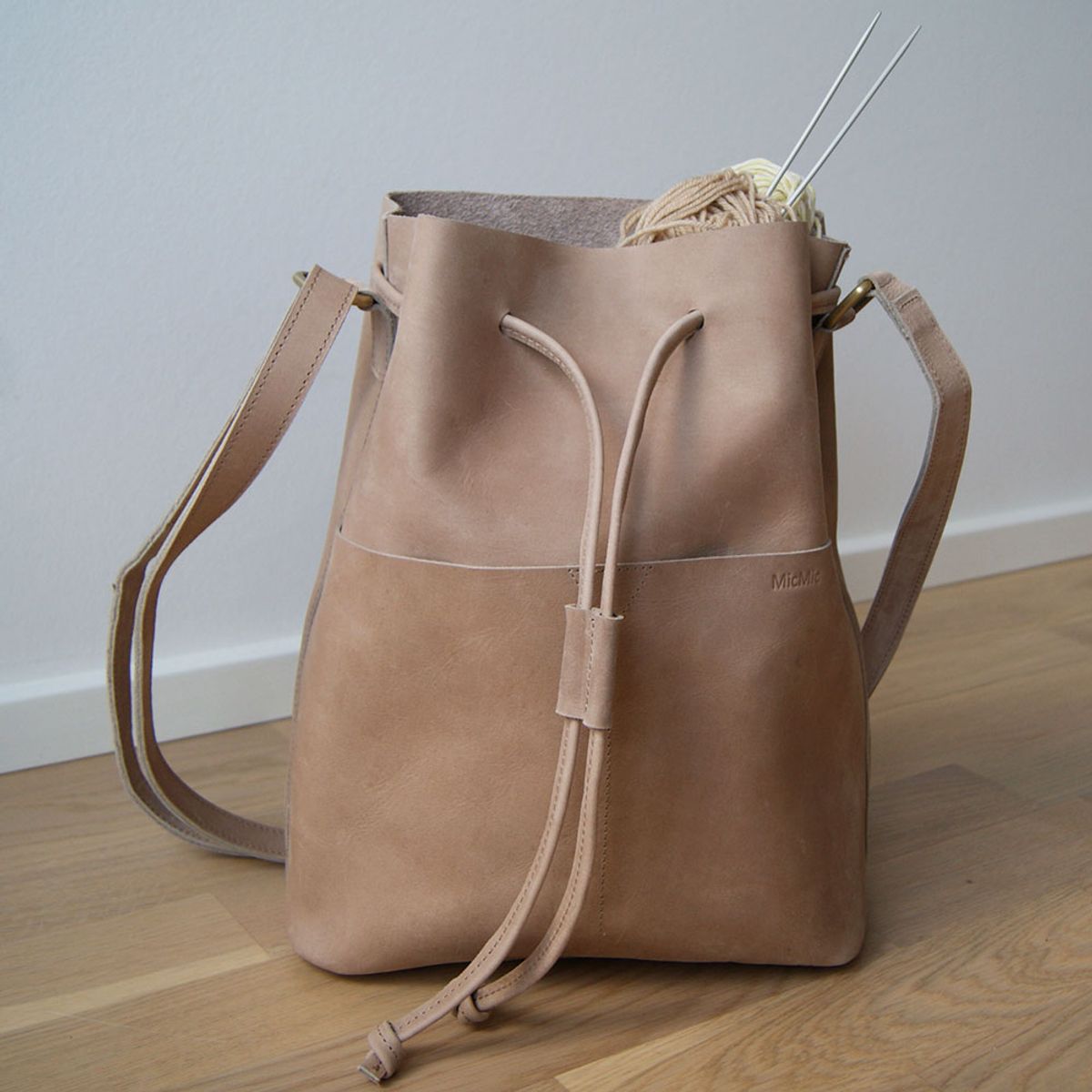 Bucket bag i læder, Kandy i sand