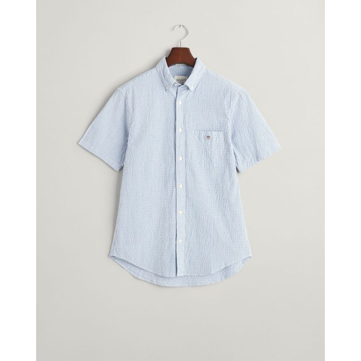 REG SEERSUCKER STRIPE SS SHIRT