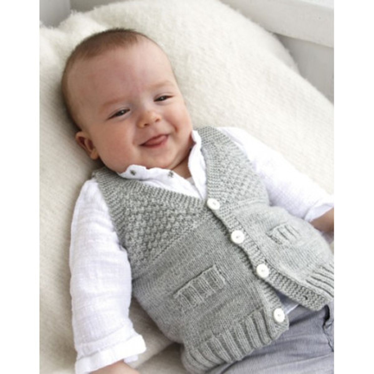 Junior by DROPS Design - Baby Vest Strikkeopskrift str. 1/3 mdr - 3/4 - 12/18 mdr