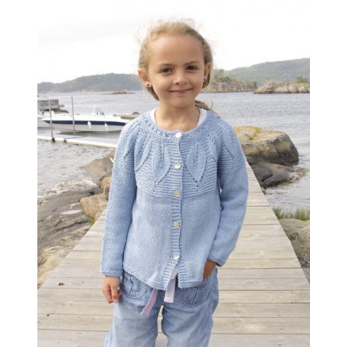 Sweet Bay Jacket by DROPS Design - Jakke Strikkeopskrift str. 3/4 - 13 - 5/6 år