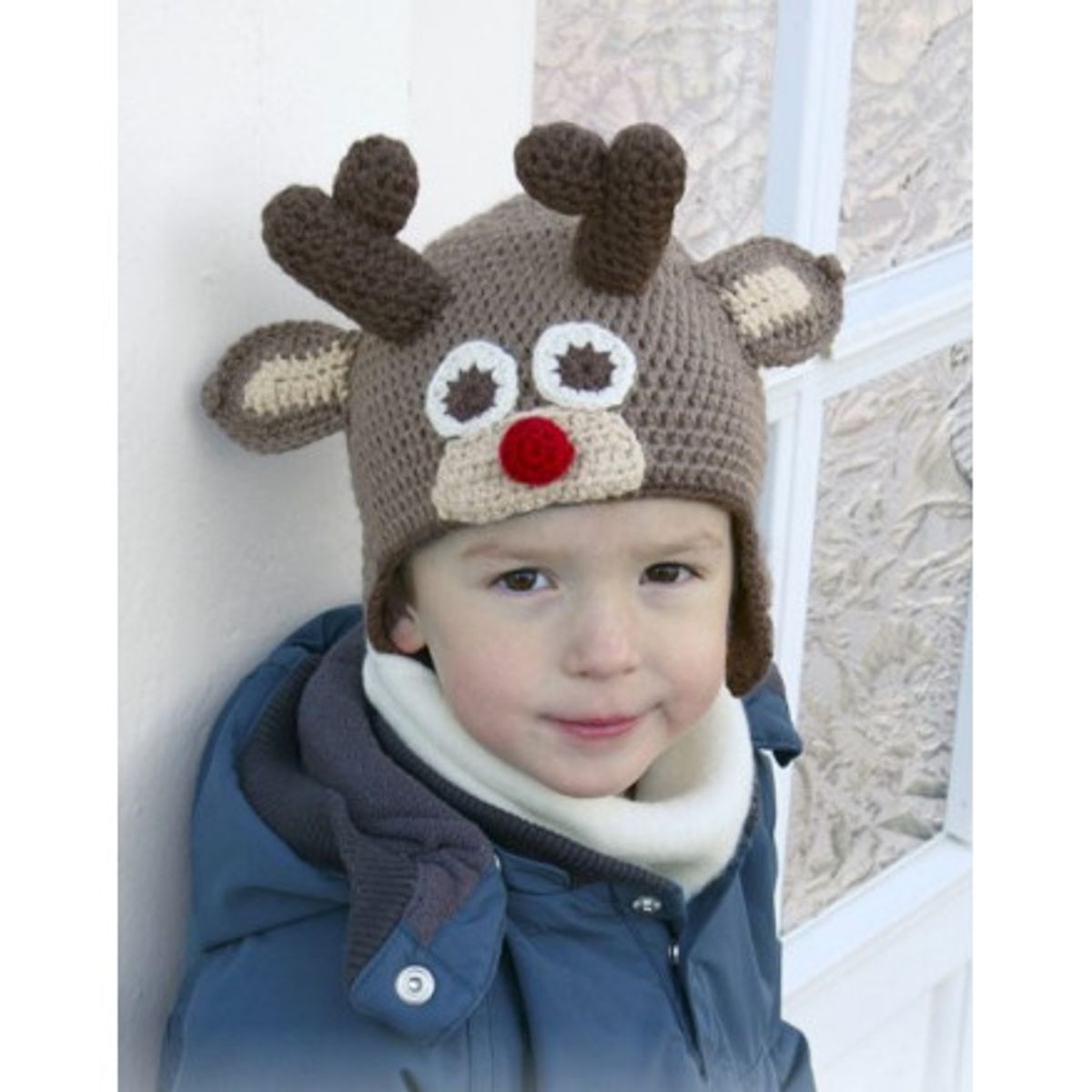 Little Rudolph by DROPS Design - Hue Hækleopskrift str. 6/9 mdr - 9/10 - 2 år