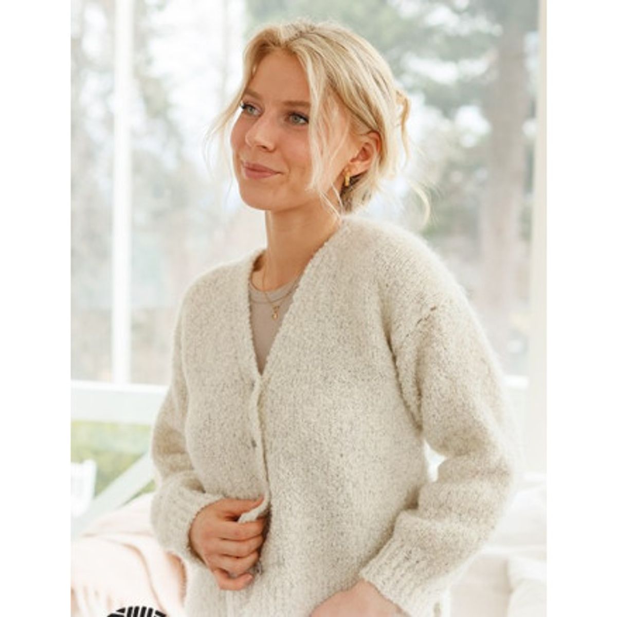 Snuggly Hug by DROPS Design - Cardigan Strikkeopskrift str. XS - XXL - X-Large