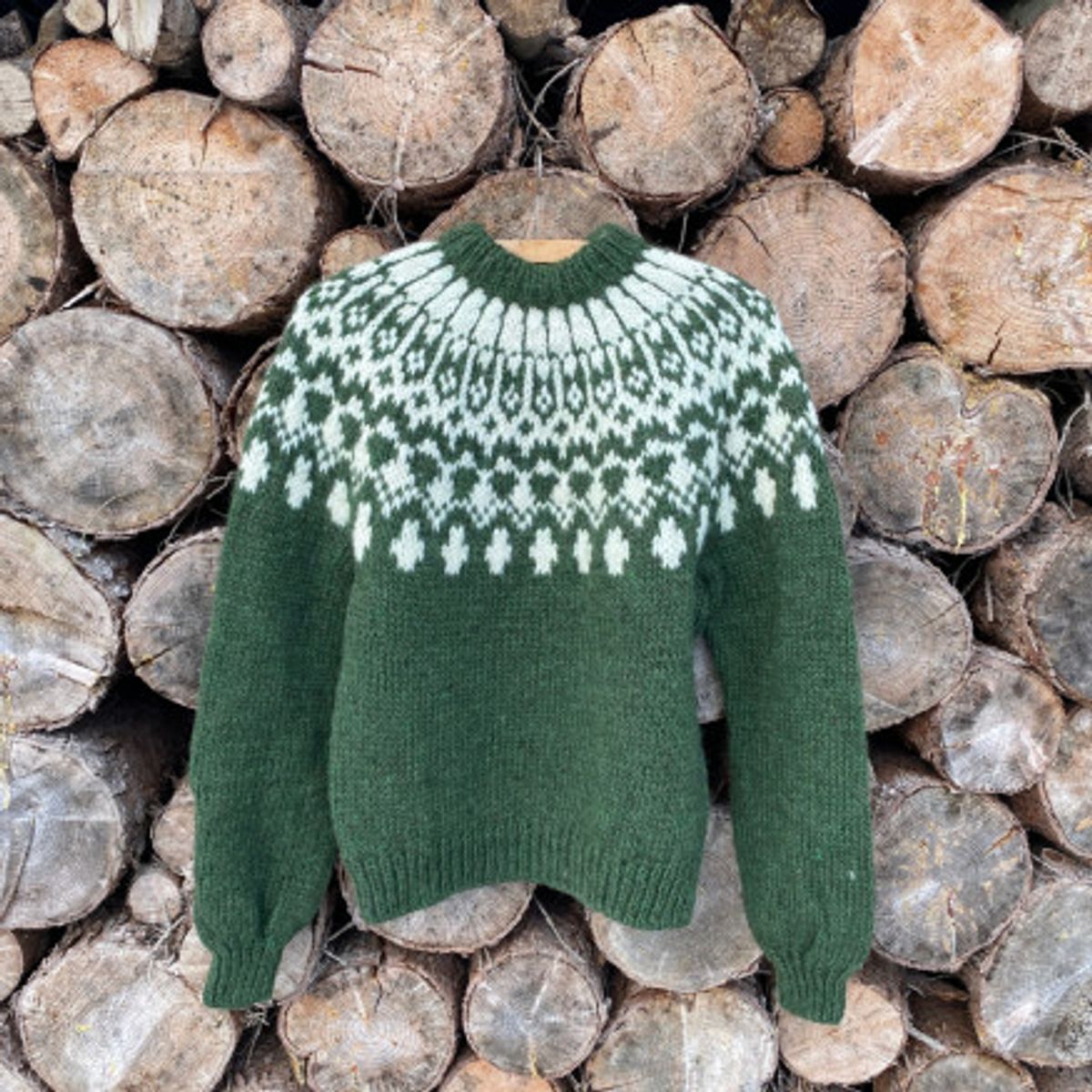 Efterårs Sweater af Knit by Nees - Garnpakke til Efterårs Sweater Str. - Medium