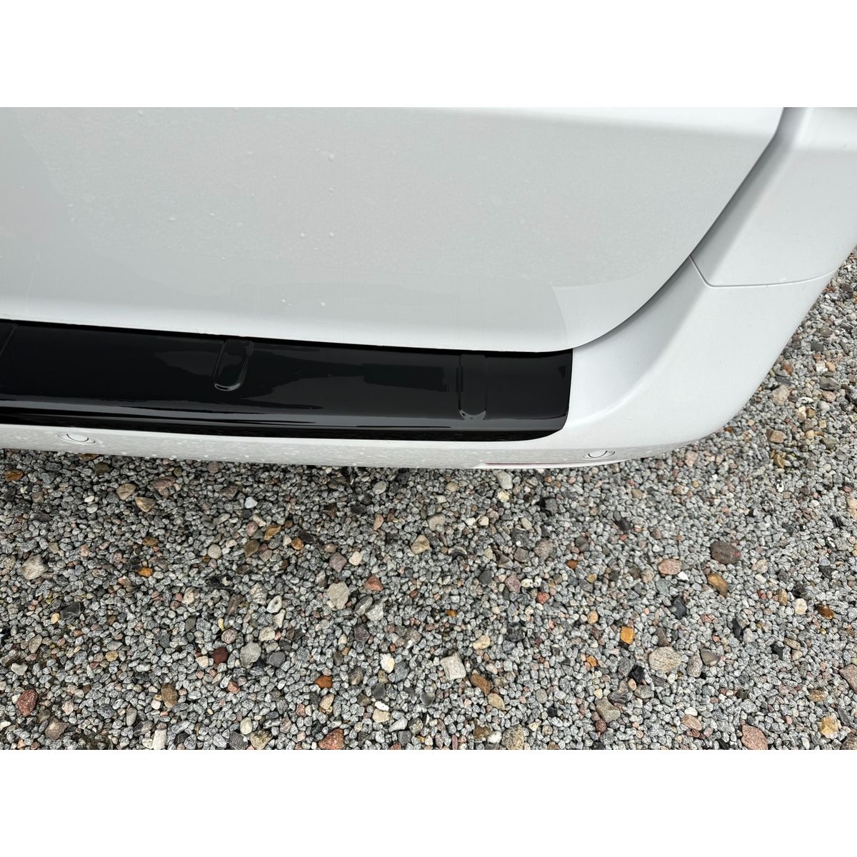 Rear Bumper Sill Cover (Acrylic-Gloss Black)