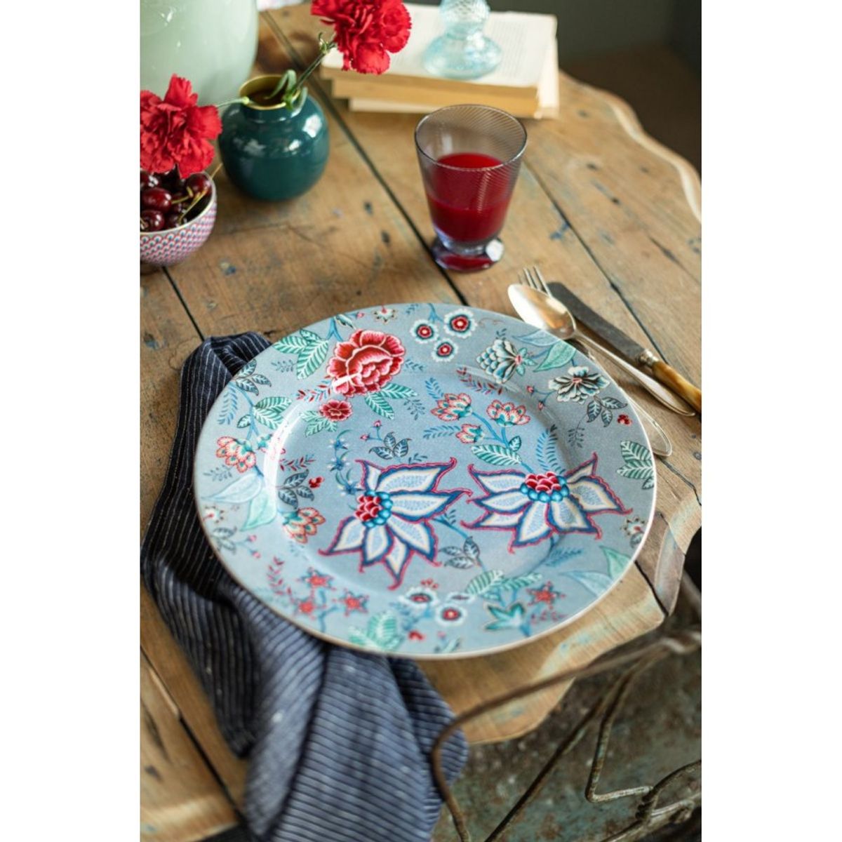 Plate Flower Festival Light Blue 32cm