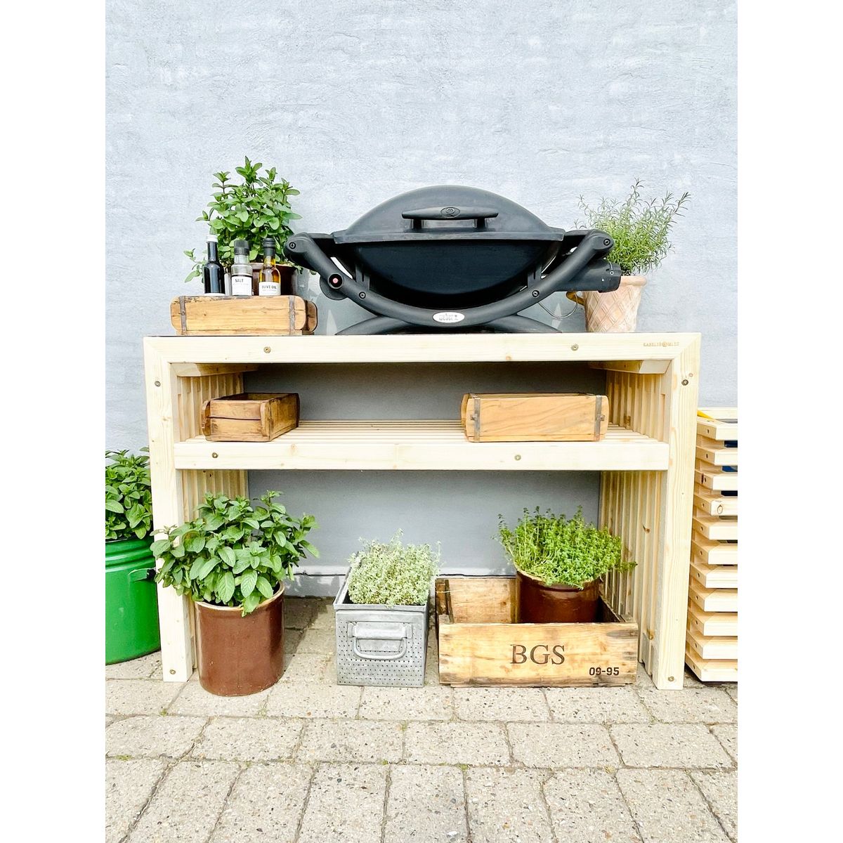 Grillbord af Nye Brede Traller | 137 cm / 49 cm / Uden Topplade