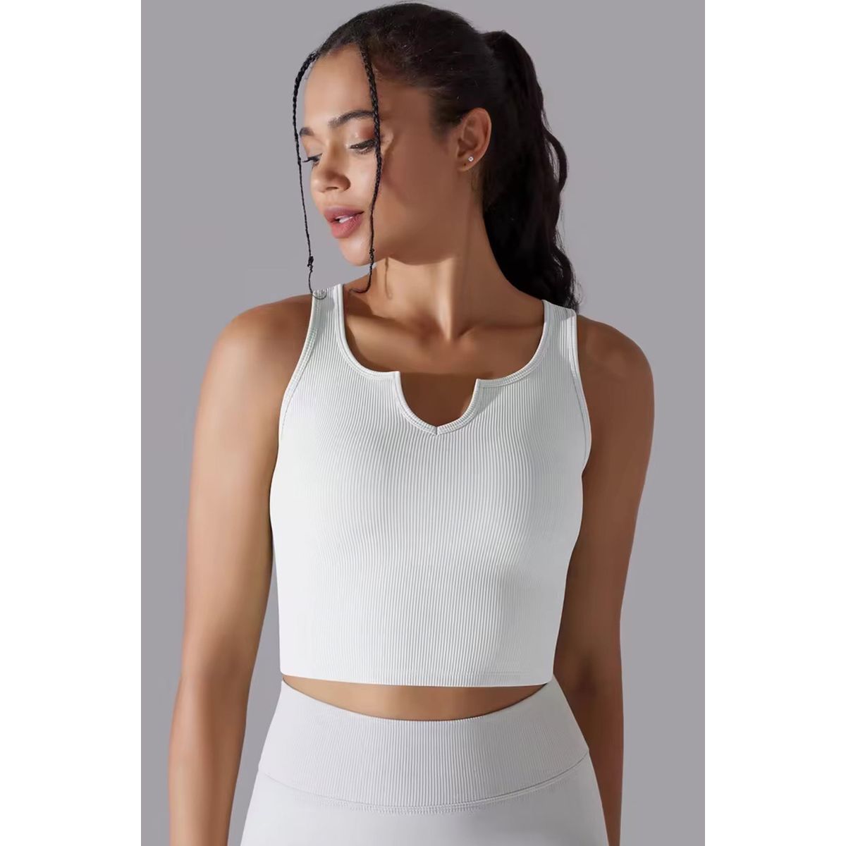 Crop top v-hals / Indbyggede puder White - Medium / White