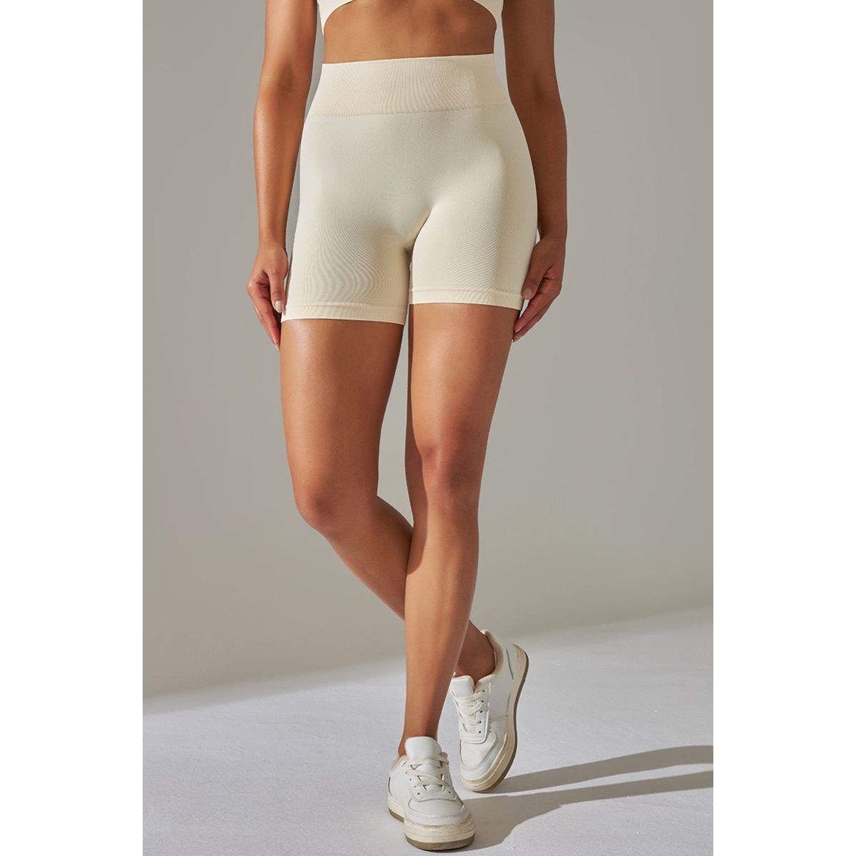 UltraFit scrunch Shorts Beige - Small (S) / Beige