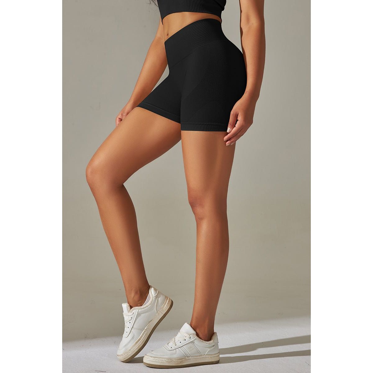 AirMotion scrunch shorts Black - Large (L) / Black