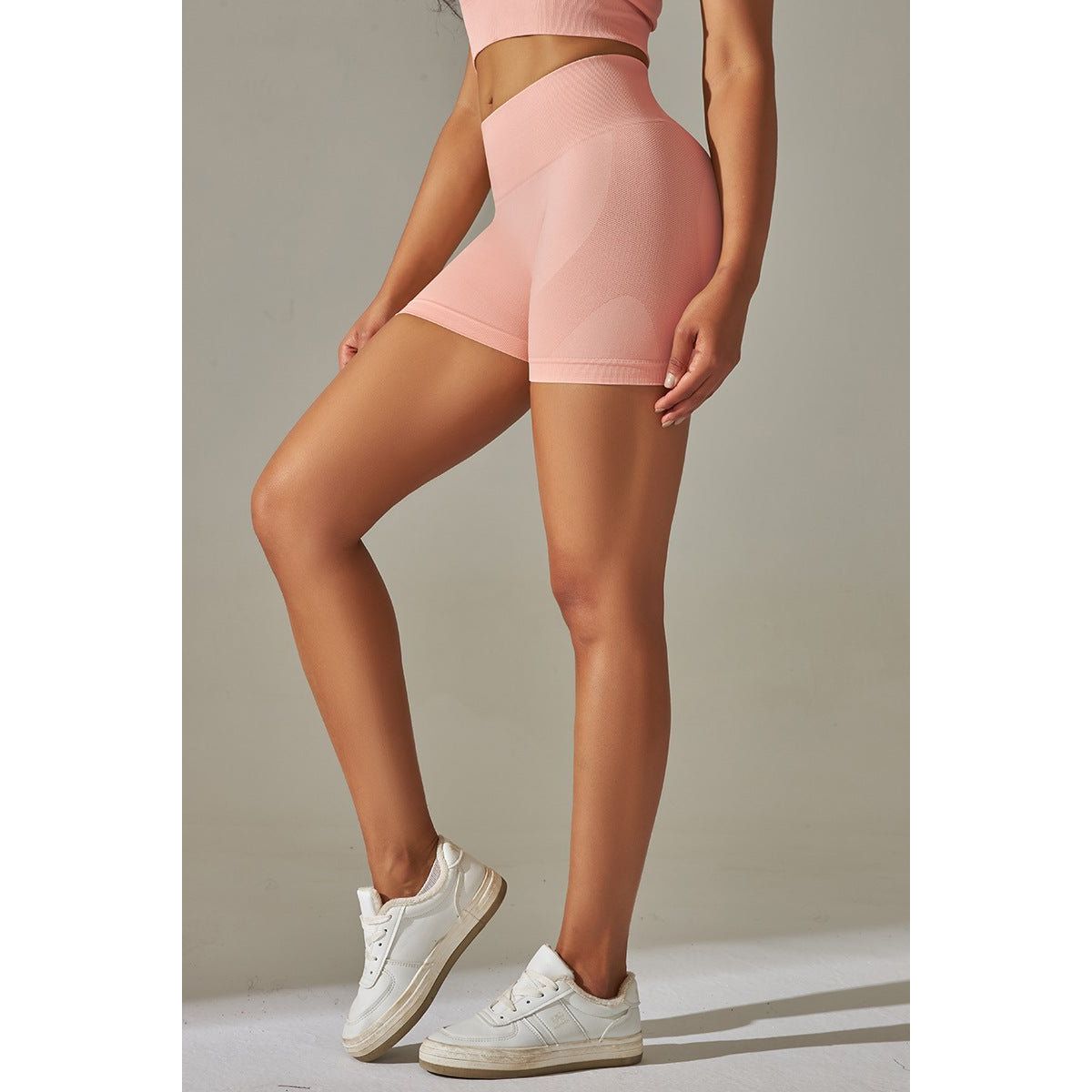 AirMotion scrunch shorts LightPink - Medium (M) / Light pink