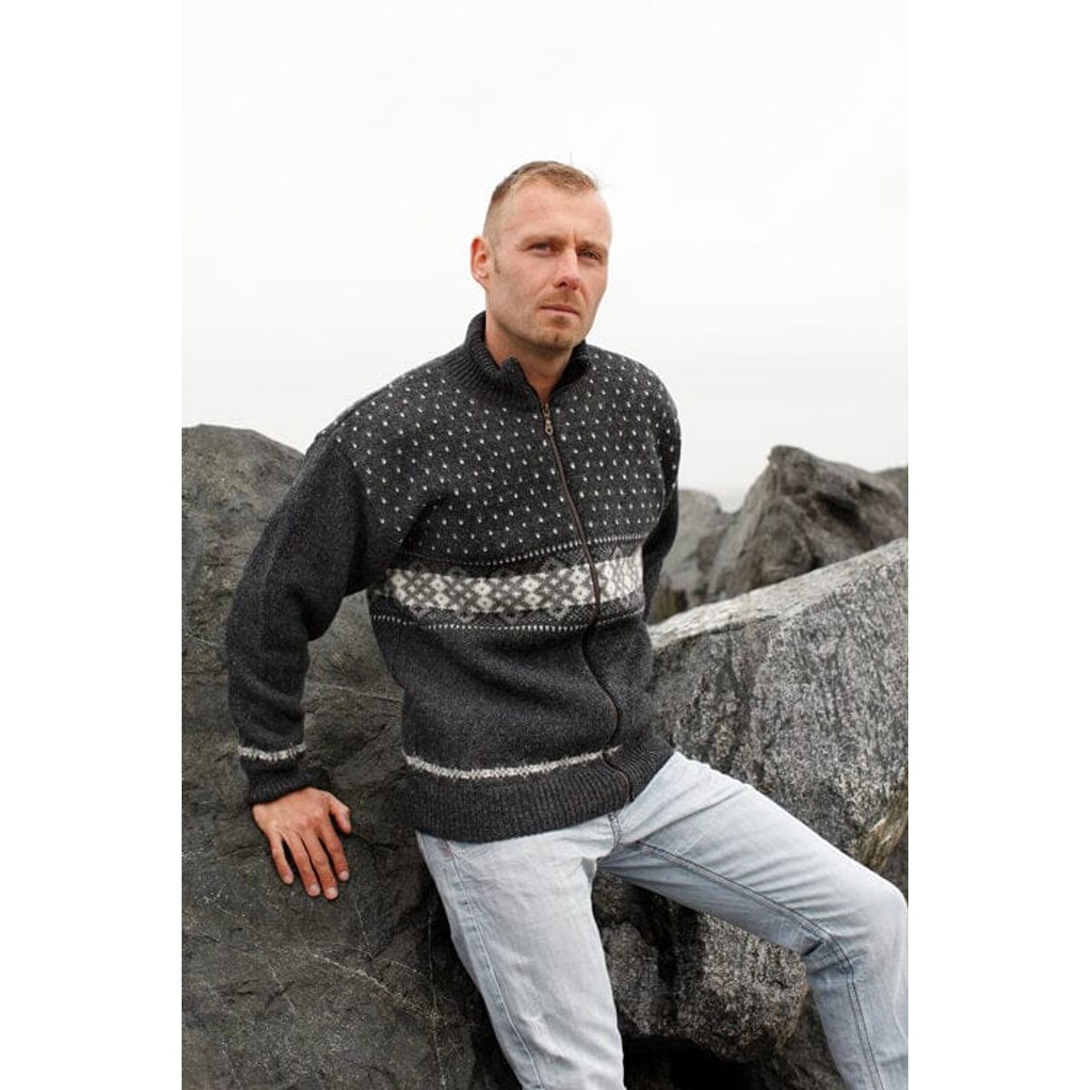 Charm - Norsk Windstopper Cardigan - Mørkegrå