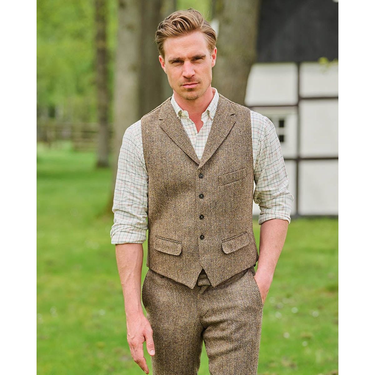 Wales tweed vest, Harris Tweed, country herringbone - 62 EU / 5XL