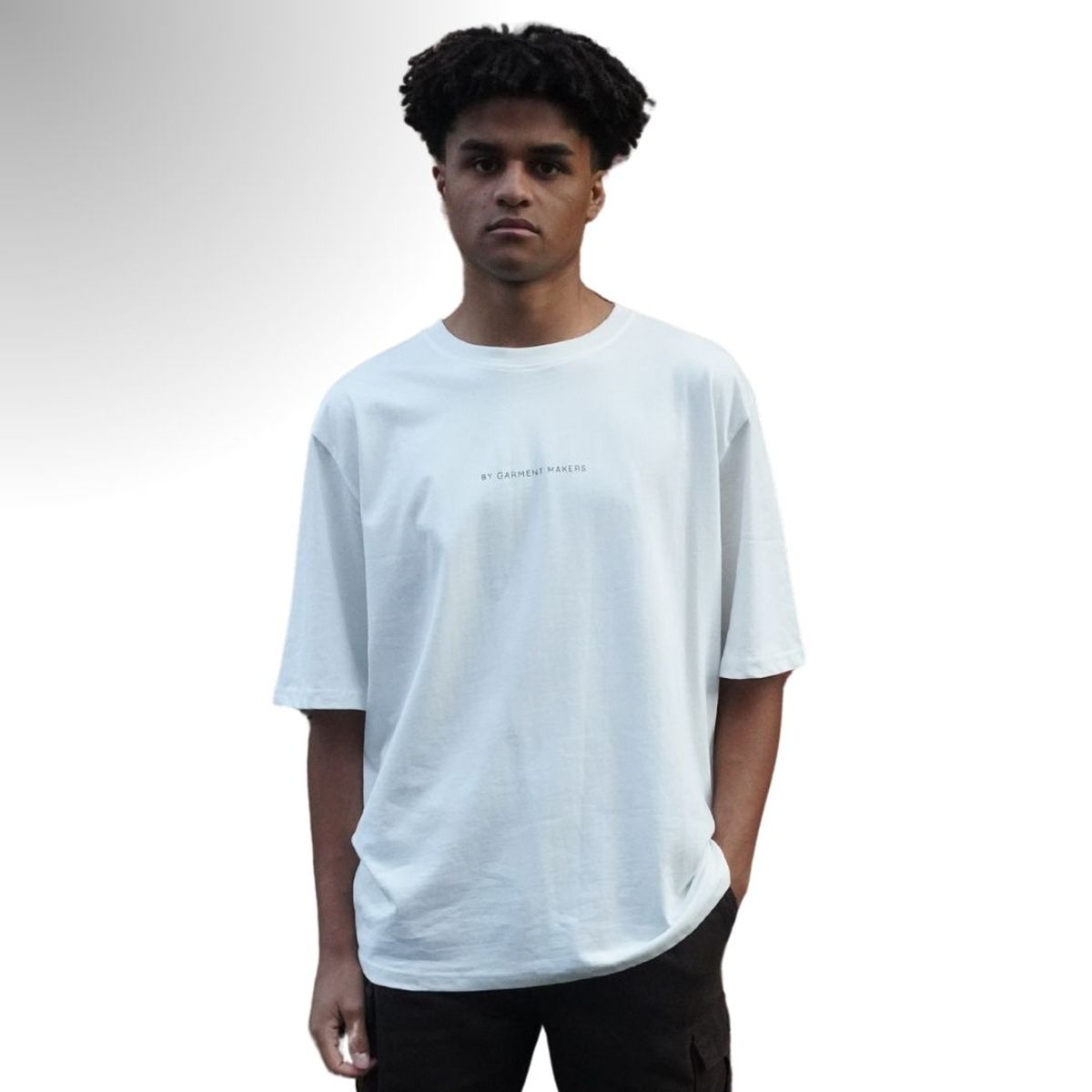 Michael Oversized Logo Tee - L