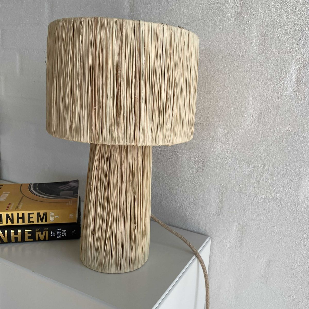 Bordlampe i raffia