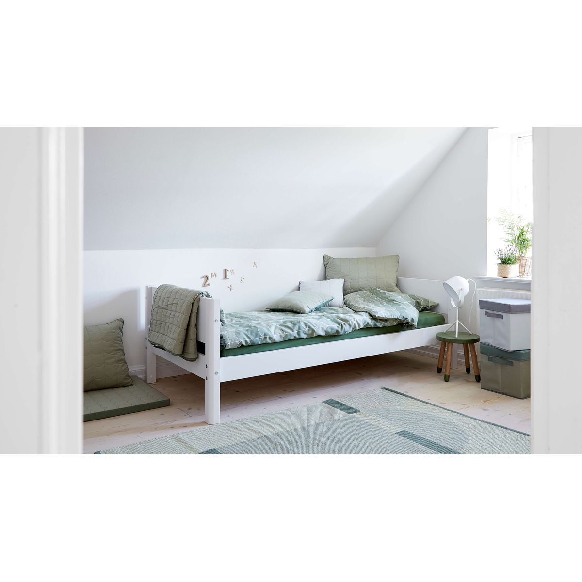 FLEXA WHITE Enkeltseng, 90x200 cm, Hvid 210.0 cm x 66.5 cm x 101.0 cm White