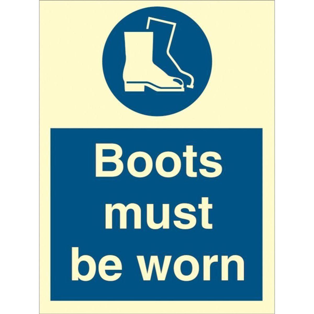 Sign IMO Boots must be worn 106050