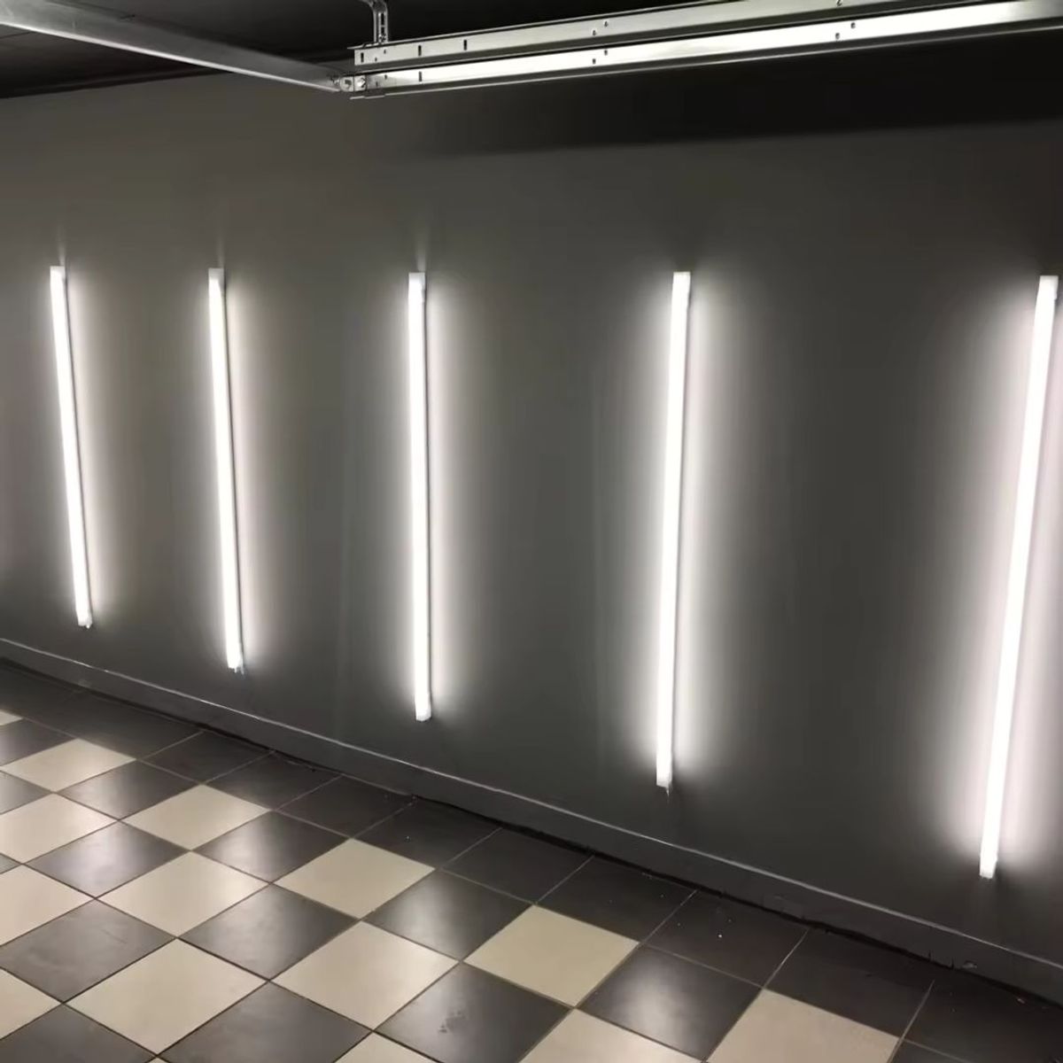 LED Bar - Garagelys til væg (120cm) - iHero