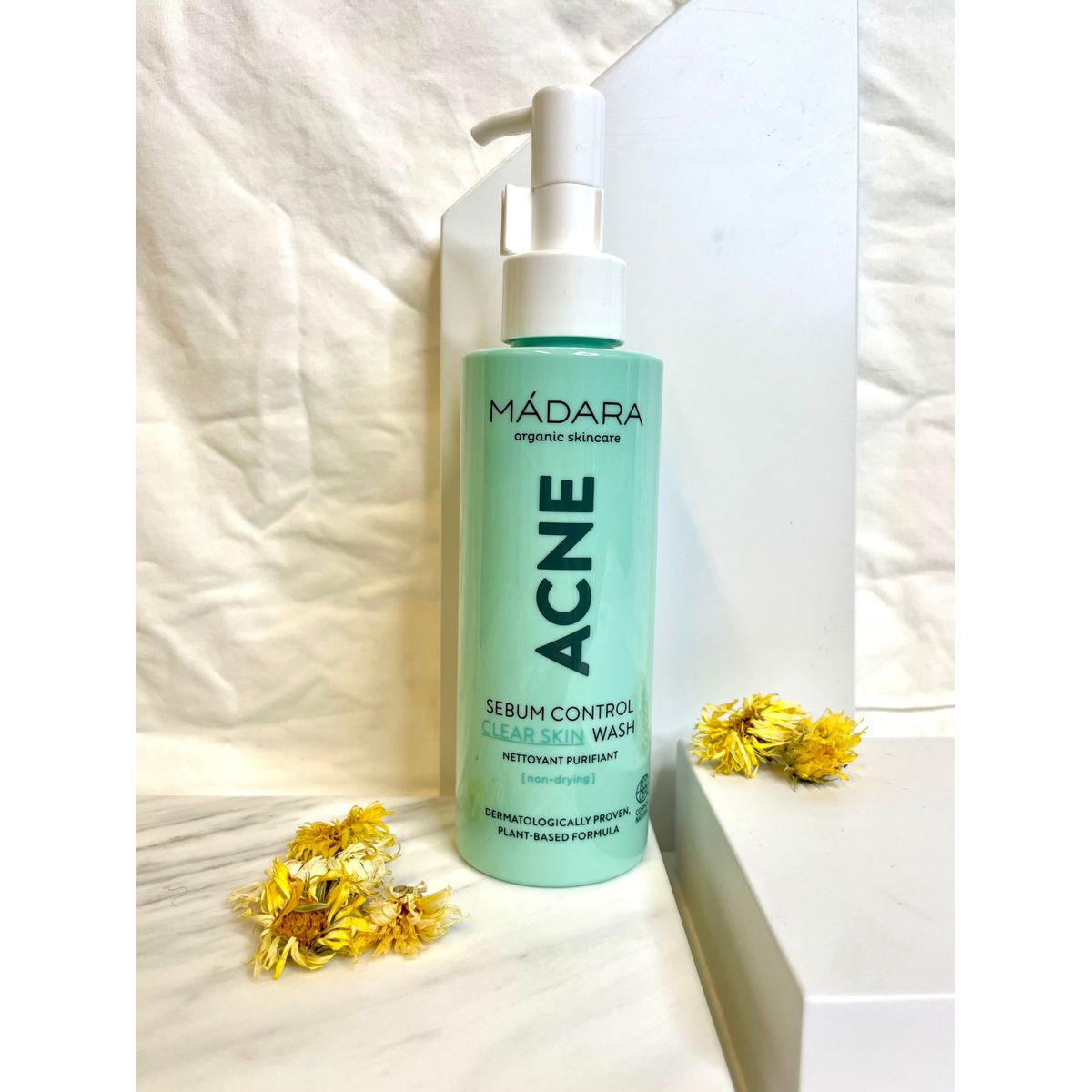 MADARA ACNE Sebum Control Clear Skin Wash