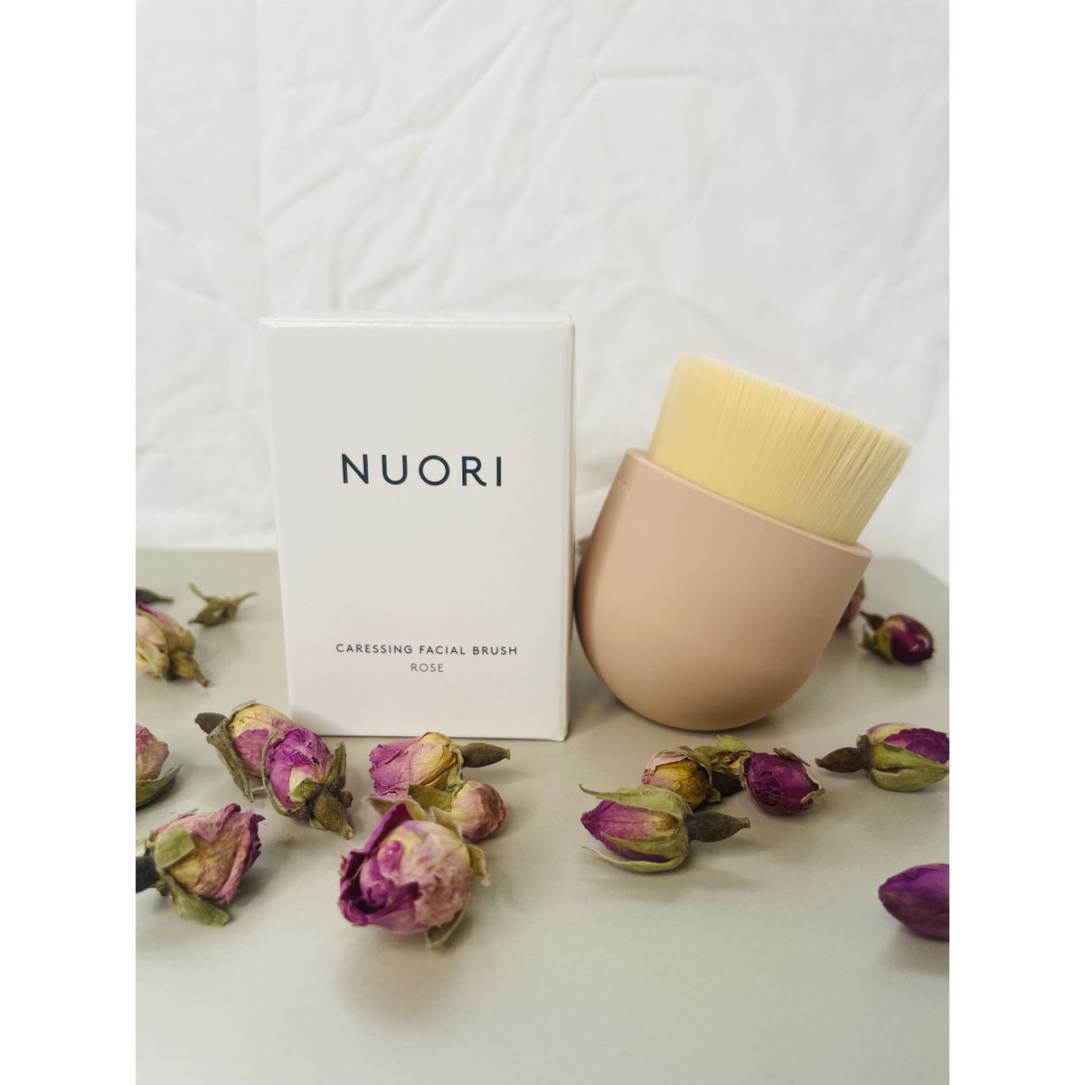 NUORI Caressing Facial Brush - Rose