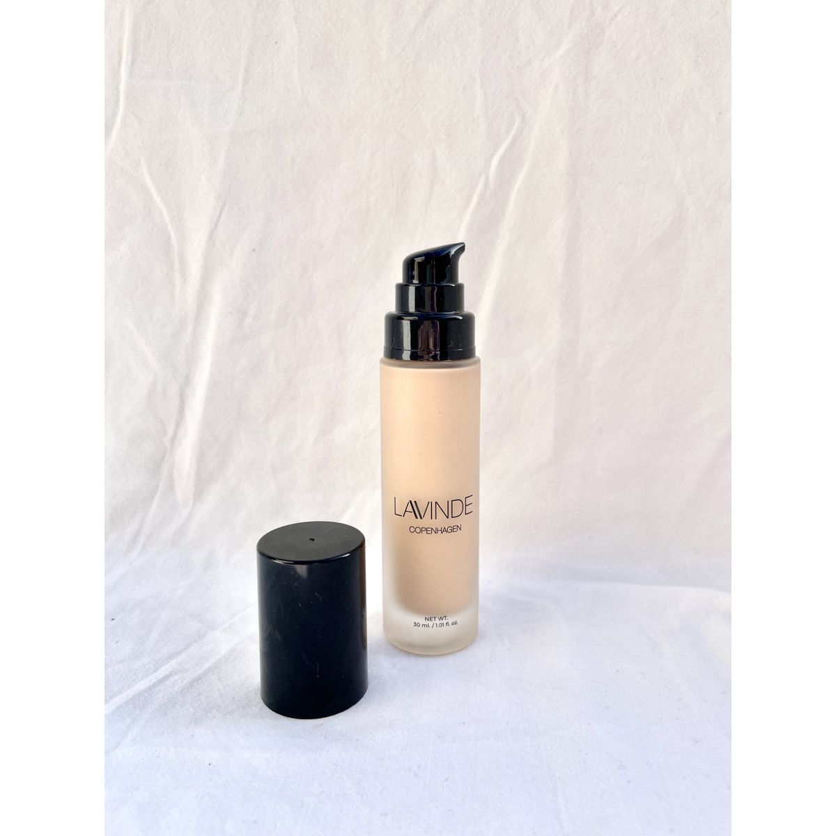 Lavinde Copenhagen Natural Glow Liquid Foundation, 201 Cool Ivory