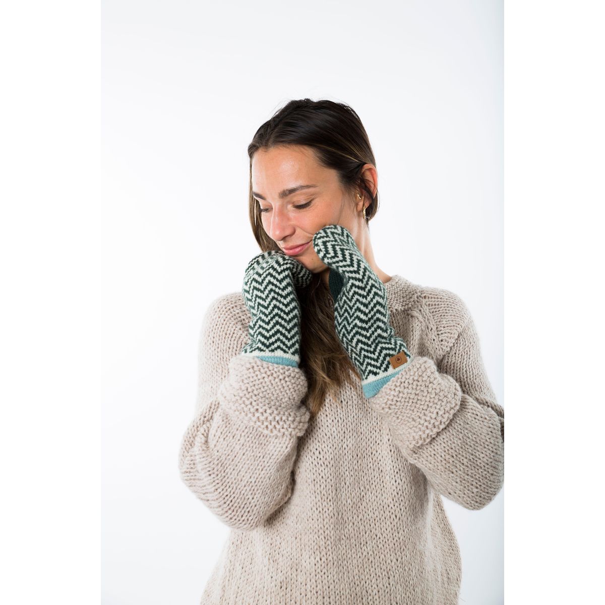 Wonderland Mittens - Fuza Wool - Bottle Green