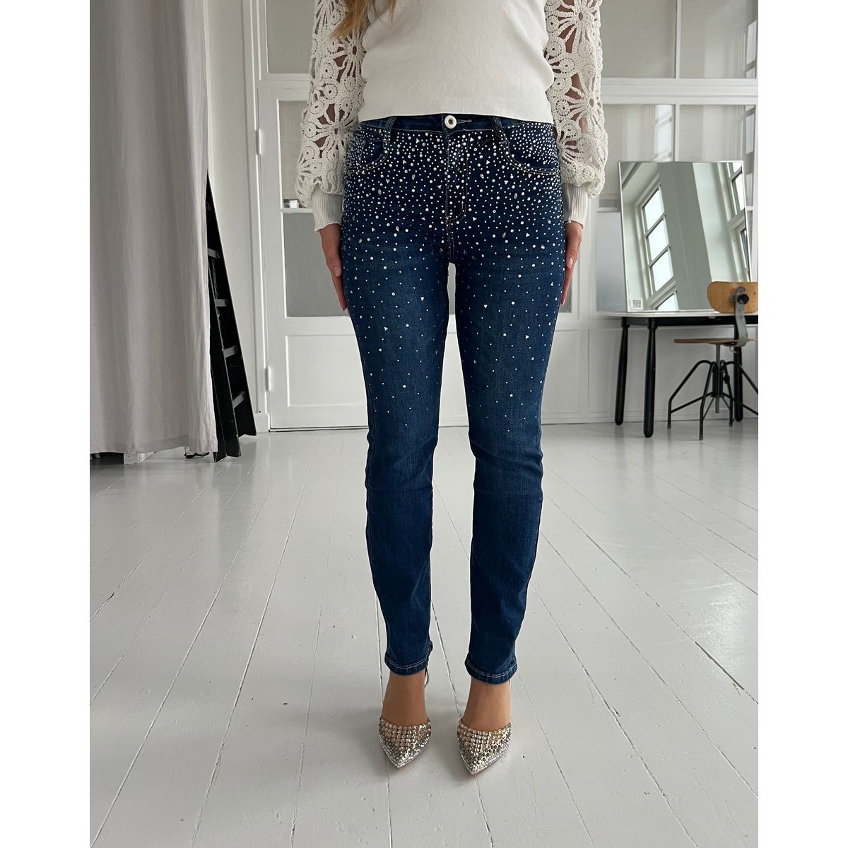 Bestiny rhinestone jeans