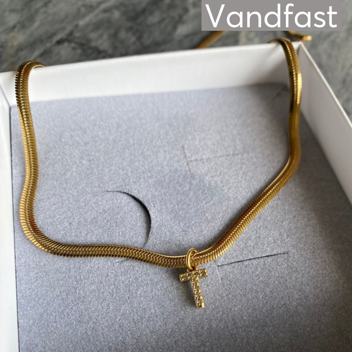 ANNEBRAUNER Snake Letter Necklace - T