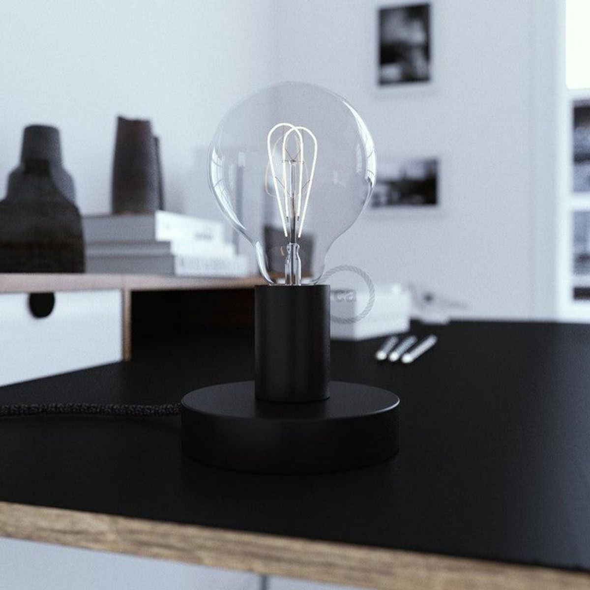 Creative Cables Posaluce Bordlampe Mat Sort