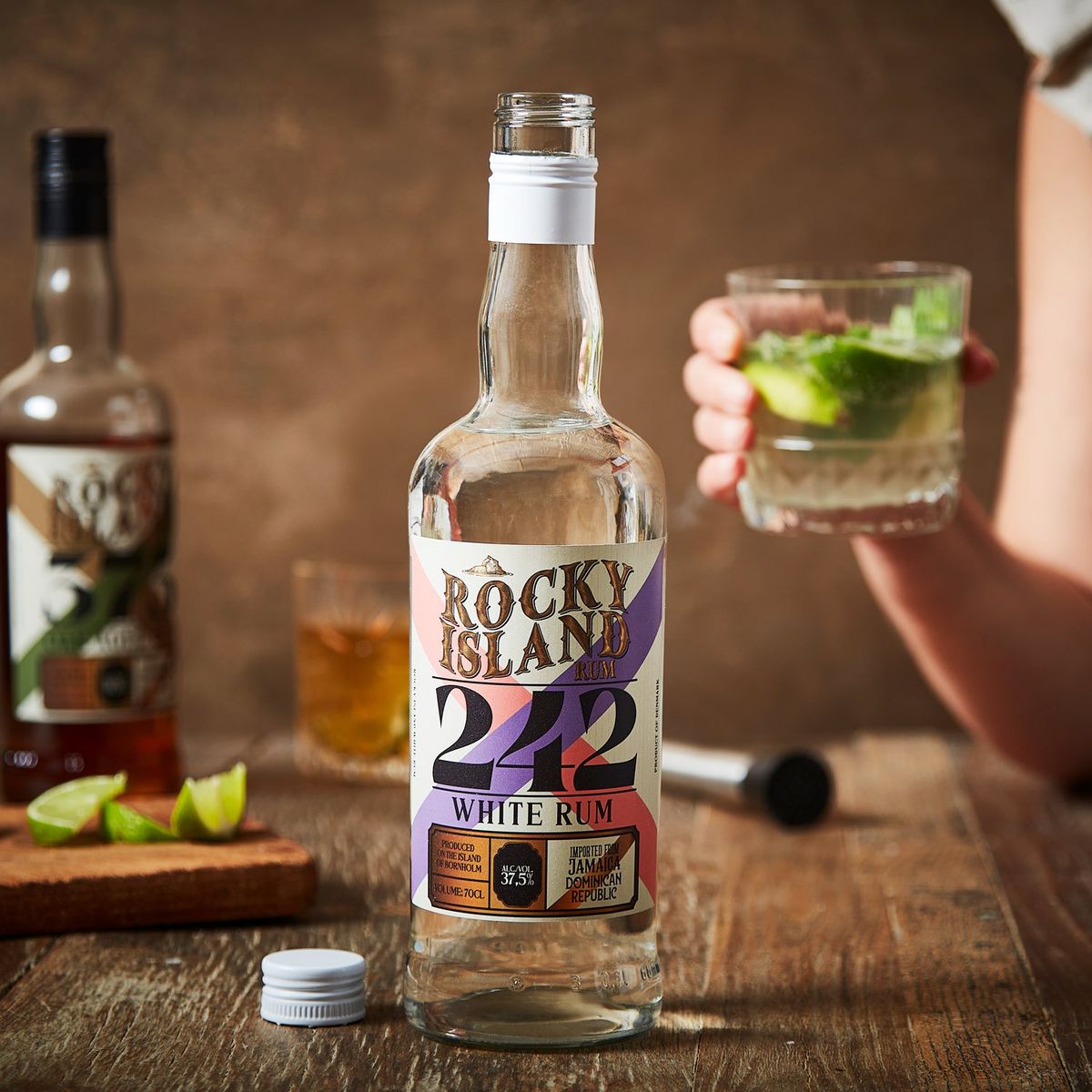 Rocky Island Rum 242 37,5% - 70 cl.