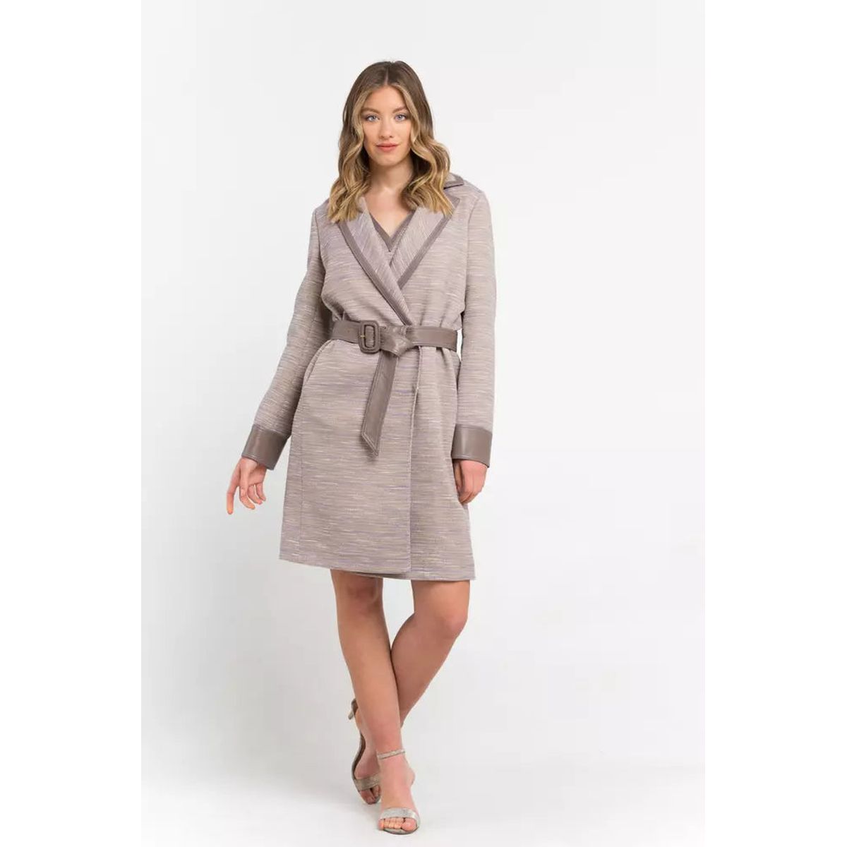 Trussardi Chic Beige Cotton Kimono Coat with Contrasting Accents