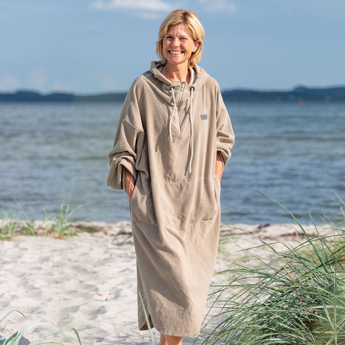 Badeponcho Skagen til voksne - Sandfarvet - Large - XLarge - XXLarge 44/46/48