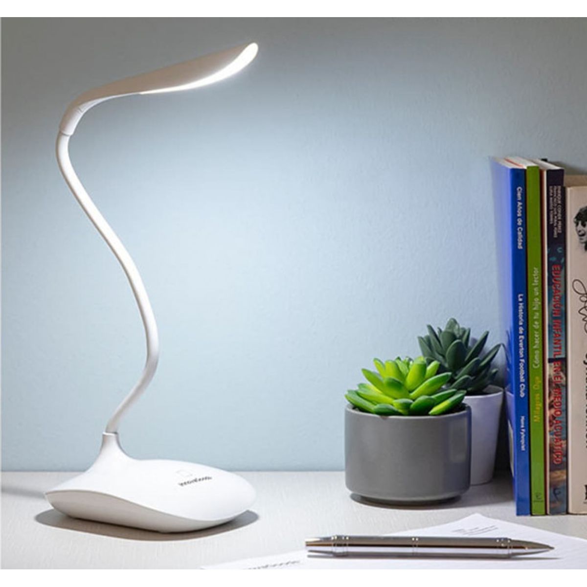 LED Bordlampe - Genopladelig - Touch - 360 º rotation - Skrivebordslampe