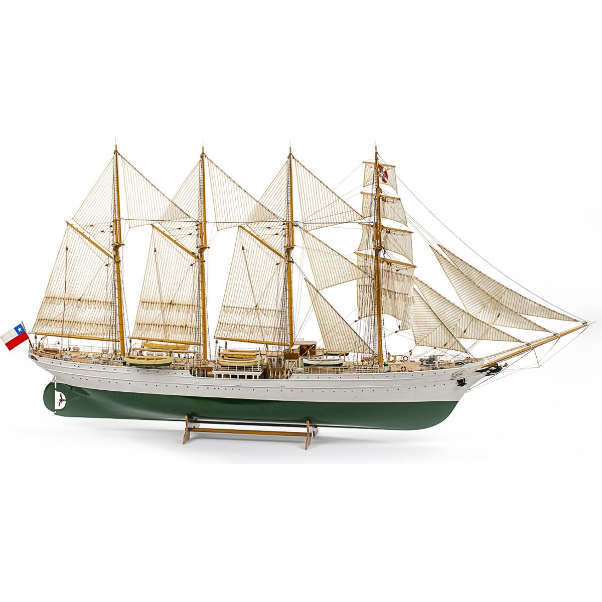 Billing Boats - Esmeralda 730 Special Edition - Wooden Hull - 1:100 - Bb730