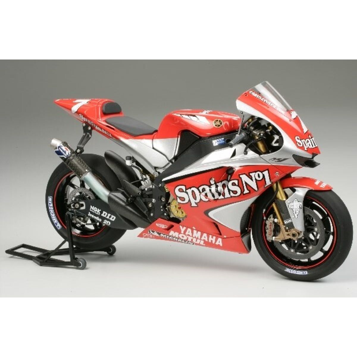 Tamiya - Yamaha Yzr-m1 '04 No.7/no.33 Byggesæt - 1:12 - 14100