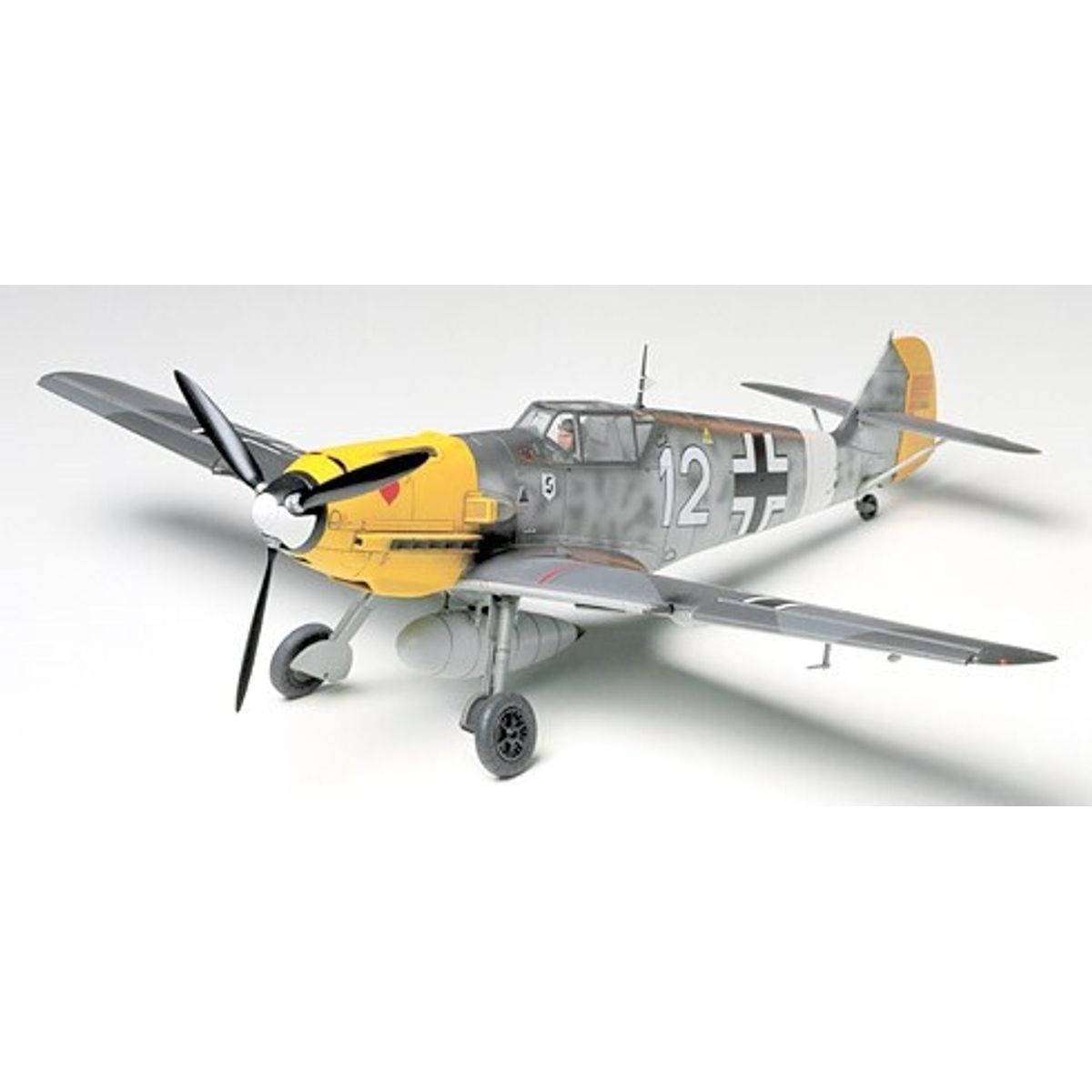 Tamiya - Messerschmitt Bf109e 4/7 Trop Fly Byggesæt - 1:48 - 61063