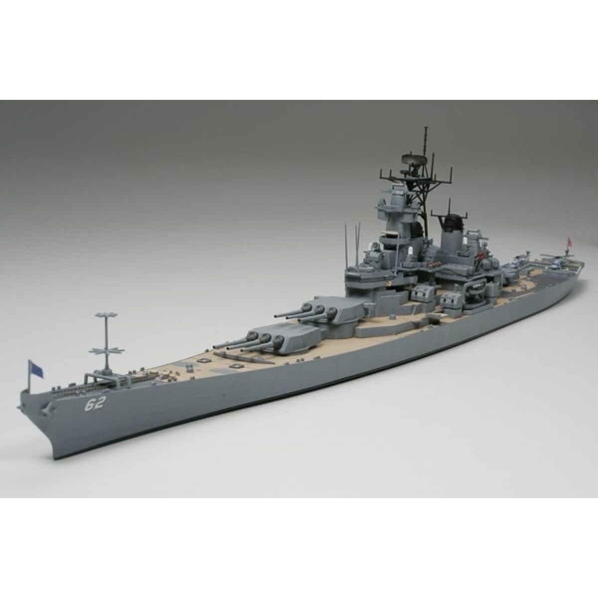 Tamiya - New Jersey Bb-62 U.s. Navy Battleship Byggesæt - 1:700 - 31614