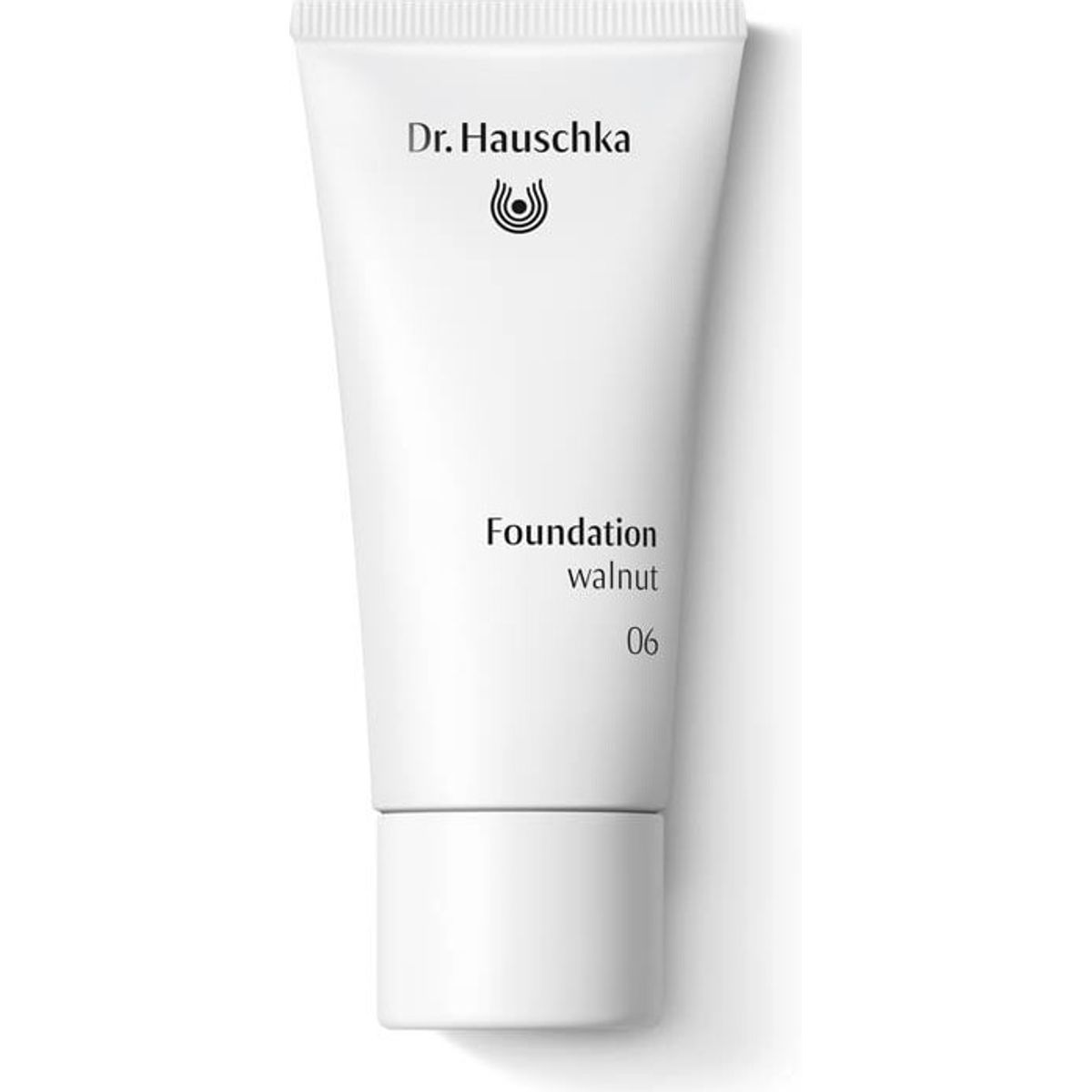 Dr. Hauschka - Foundation - 06 Walnut