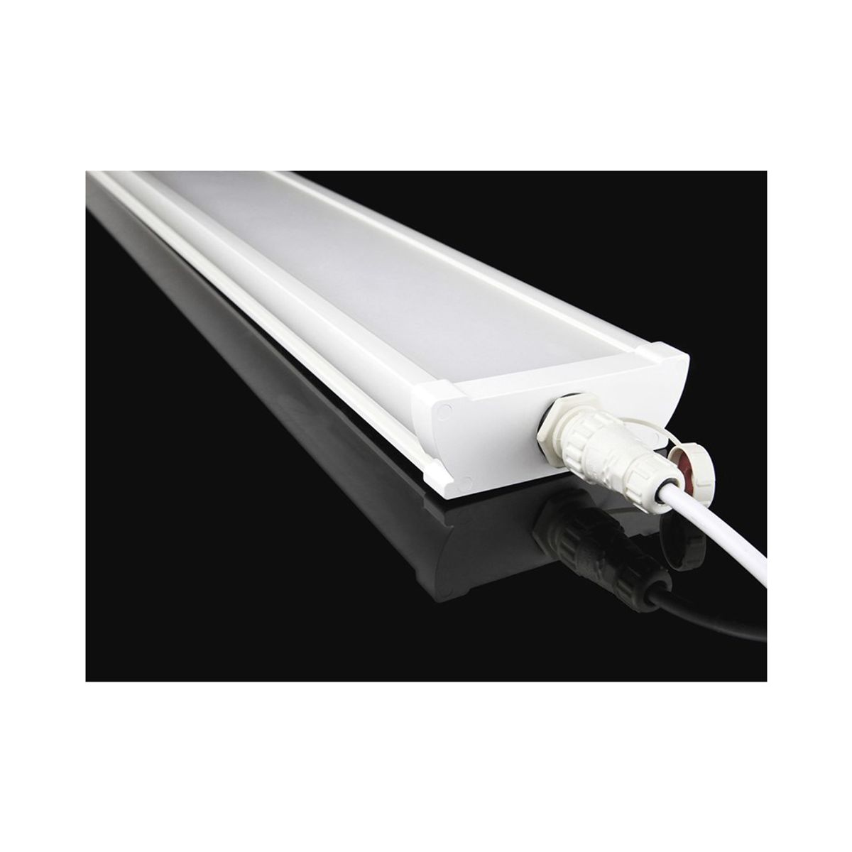 High-Lux LED Armatur 60W 4000K 7800Lm Ra82 Gennemfortrådet - 1500mm