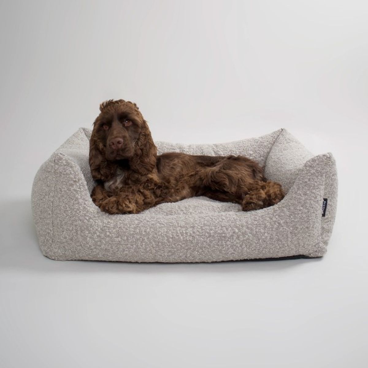 Nordog Billy // Bouclé hundeseng med memory foam (taupe) - L