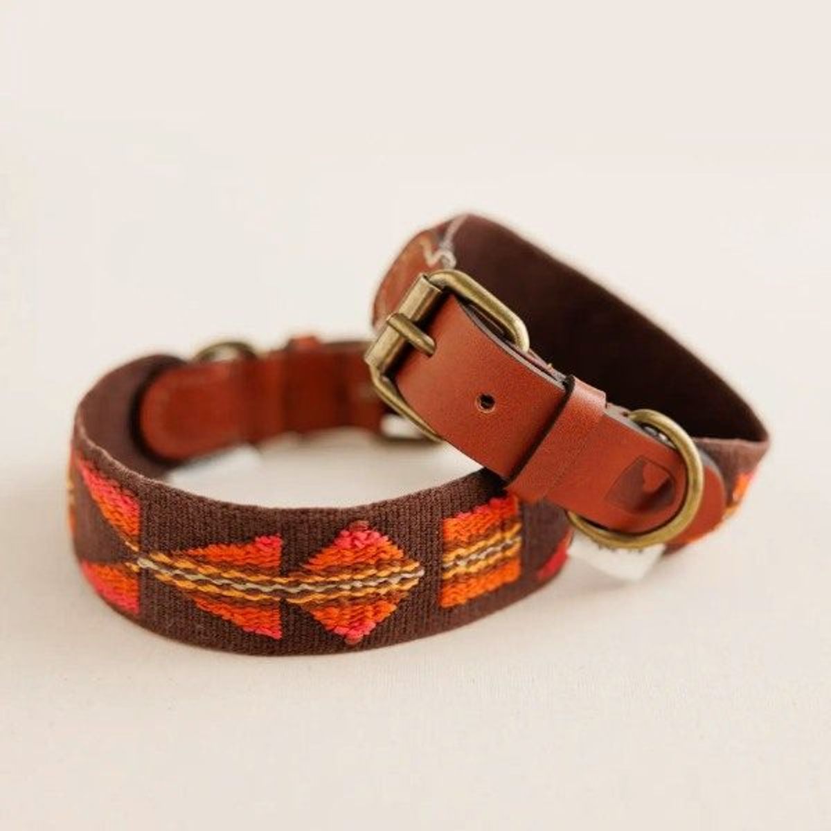 Buddys Dogwear Etna Brown // Bredt og let halsbånd (brun/orange) - XS