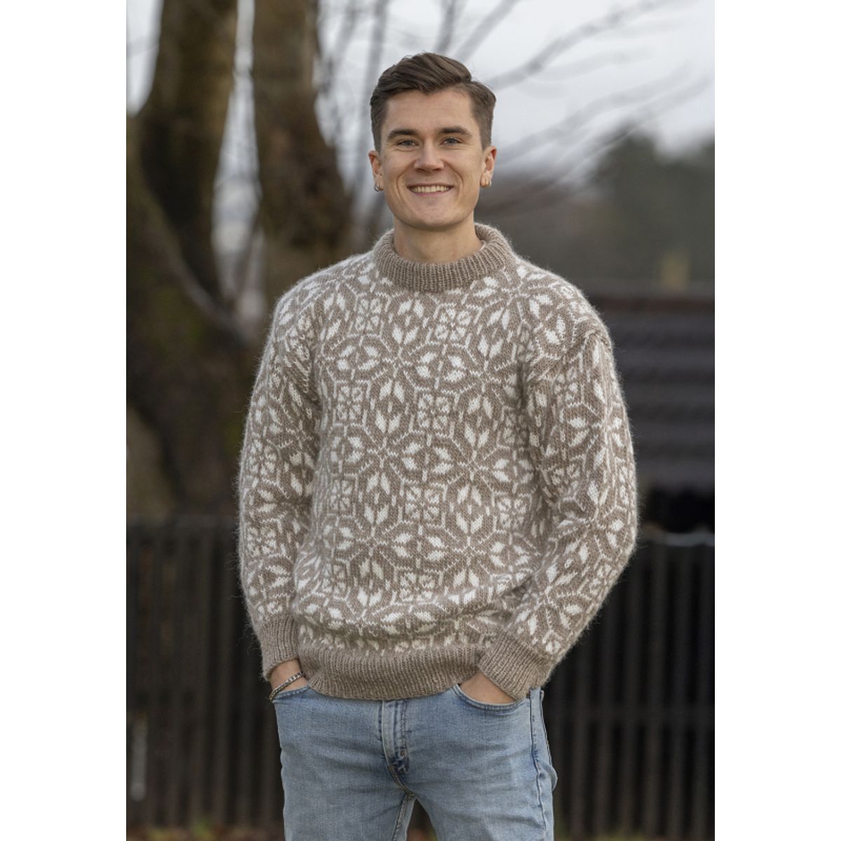 "Filippa" genser- Viking Design 2501-3 Kit - XS-XXL - Viking Wool, fra Viking