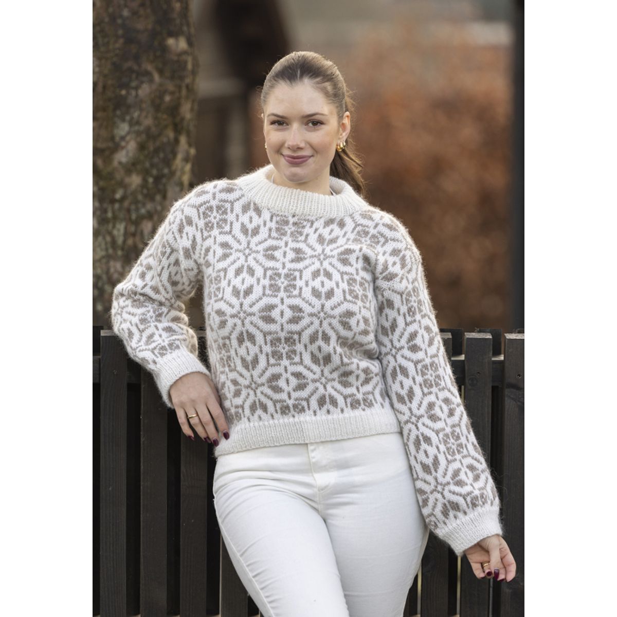 "Filippa" genser, kort model - Viking Design 2501-4 Kit - XS-XXL - Viking Wool, fra Viking