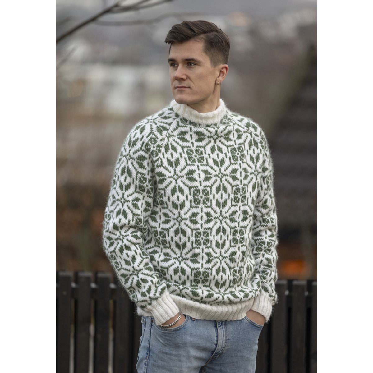 "Filippa" genser med raglan - Viking Design 2501-6 Kit - XS-XXL - Viking Wool, fra Viking