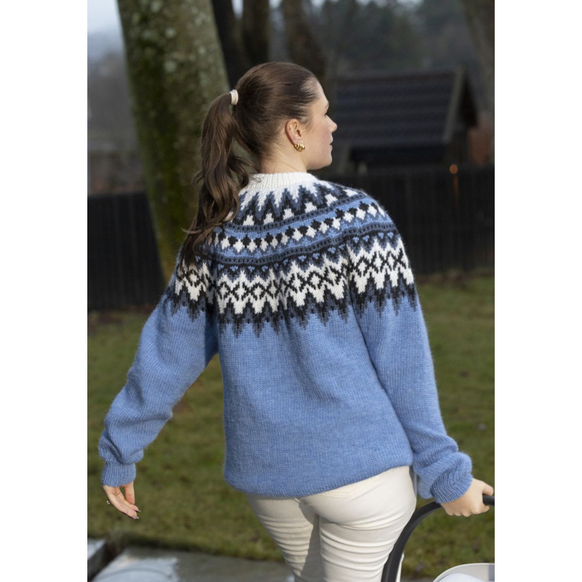 "Blåtop" genser - Viking Design 2502-4 Kit - XS-XXL - Viking Wool, fra Viking