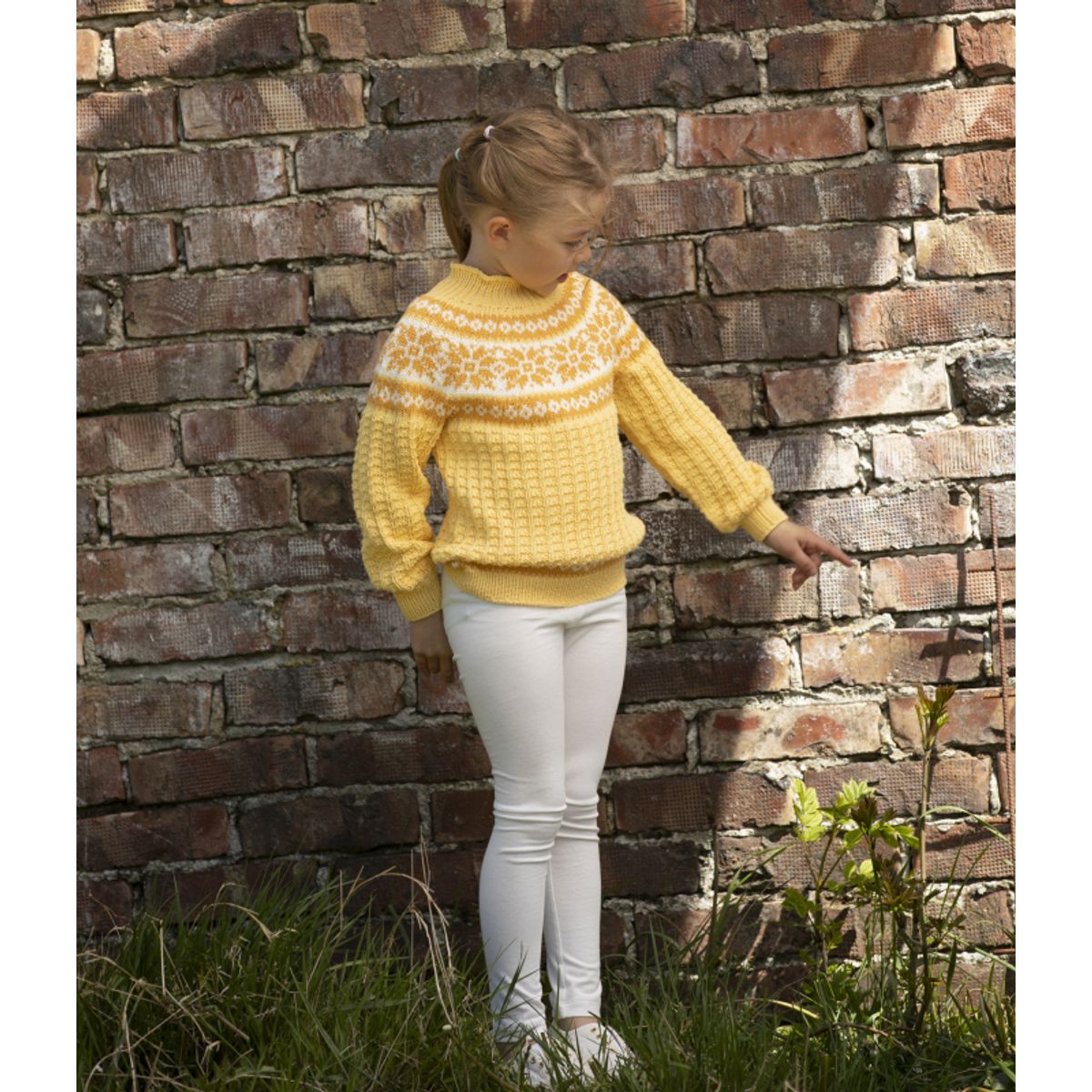 "Solin" Genser - Viking Design 2019-7 Kit - 2-12 År - Viking Bamboo, fra Viking